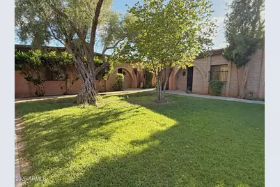 3032 N 32nd Street #69, Phoenix, AZ 85018 - Photo 1