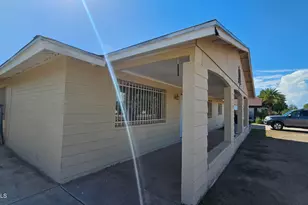 4724 N 61st Ave, Phoenix, AZ 85033 - Photo 2