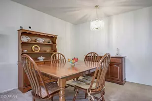 10415 W Camelot Cir, Sun City, AZ 85351 - Photo 12