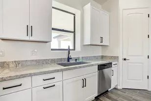 20111 W Saguaro Vista Dr, Wittmann, AZ 85361 - Photo 14