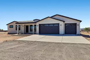 20111 W Saguaro Vista Dr, Wittmann, AZ 85361 - Photo 2