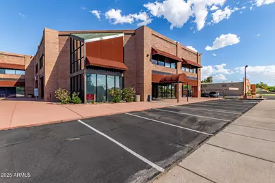 2727 W Glendale Avenue #LL, Phoenix, AZ 85051 - Photo 1