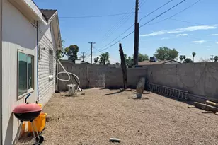 3901 W Keim Dr, Phoenix, AZ 85019 - Photo 16