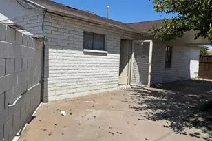 3901 W Keim Dr, Phoenix, AZ 85019 - Photo 12