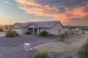 2010 Paseo Montana, Wickenburg, AZ 85390 - Photo 2