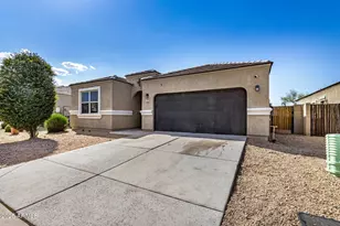 42024 W Quinto Dr, Maricopa, AZ 85138 - Photo 4