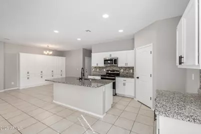 42024 W Quinto Drive, Maricopa, AZ 85138 - Photo 12