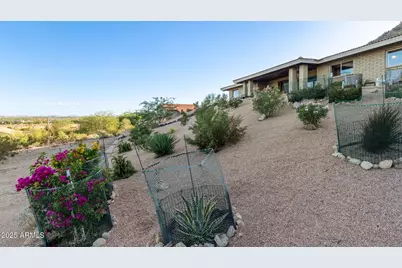 8325 W Bartlett Road, Casa Grande, AZ 85194 - Photo 16