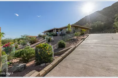 8325 W Bartlett Road, Casa Grande, AZ 85194 - Photo 14