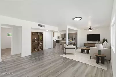 2437 W Village Drive, Phoenix, AZ 85023 - Photo 4