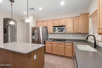 21719 N Celtic Avenue, Maricopa, AZ 85139 - Photo 10