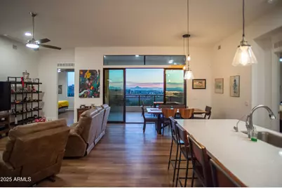 5250 E Deer Valley Drive #403, Phoenix, AZ 85054 - Photo 2