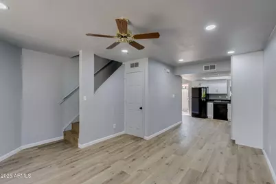 3048 E Beck Lane #8, Phoenix, AZ 85032 - Photo 6