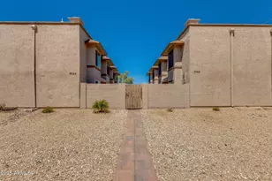 3048 E Beck Ln, Phoenix, AZ 85032 - Photo 4