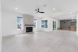 9205 E Laurel Ln, Scottsdale, AZ 85260 - Photo 12