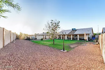 8441 W Minnezona Avenue, Phoenix, AZ 85037 - Photo 36