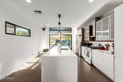 2311 N 29th Place, Phoenix, AZ 85008 - Photo 10