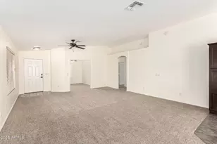 8810 W Loma Ln, Peoria, AZ 85345 - Photo 12