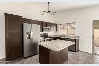 8810 W Loma Lane, Peoria, AZ 85345 - Photo 8