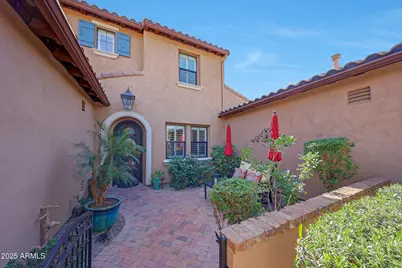 20785 W Canyon Drive, Buckeye, AZ 85396 - Photo 2