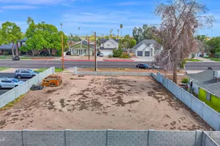 122 S Sirrine, Mesa, AZ 85210 - Photo 1