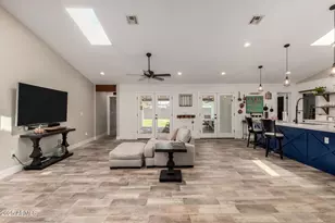 3439 N 45th Pl, Phoenix, AZ 85018 - Photo 10