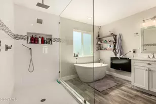 3439 N 45th Pl, Phoenix, AZ 85018 - Photo 32