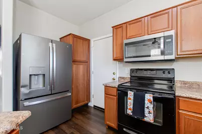 10023 W Kingman Street, Tolleson, AZ 85353 - Photo 8