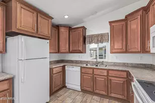 650 N Hawes Rd, Mesa, AZ 85207 - Photo 16