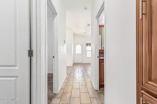 650 N Hawes Rd, Mesa, AZ 85207 - Photo 18