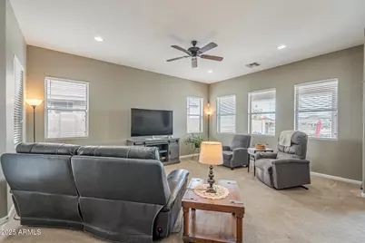 21711 N Bradford Drive, Maricopa, AZ 85138 - Photo 8