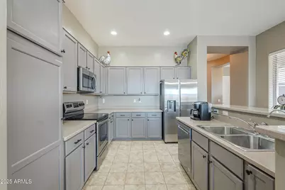 21711 N Bradford Drive, Maricopa, AZ 85138 - Photo 18