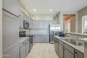 21711 N Bradford Dr, Maricopa, AZ 85138 - Photo 18