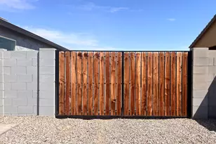 10490 W Mazatlan Dr, Arizona City, AZ 85123 - Photo 10