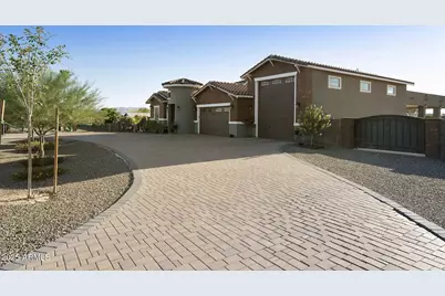 27822 N 203 Avenue, Wittmann, AZ 85361 - Photo 10