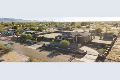 27822 N 203 Avenue, Wittmann, AZ 85361 - Photo 6