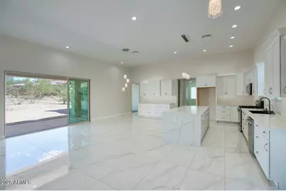 11181 S Wilson Lane, Goodyear, AZ 85338 - Photo 8