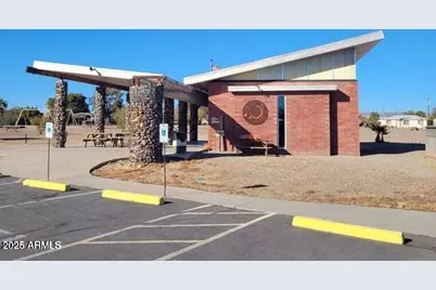 270 Debs Circle, Morristown, AZ 85342 - Photo 20