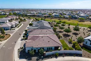 17331 W Wildwood St, Surprise, AZ 85388 - Photo 34