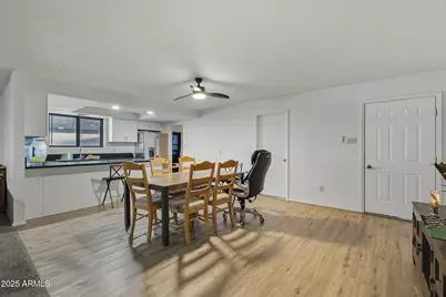 5147 W Earll Drive, Phoenix, AZ 85031 - Photo 8