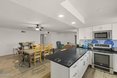 5147 W Earll Drive, Phoenix, AZ 85031 - Photo 12