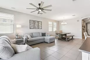 19081 N Jameson Dr, Maricopa, AZ 85138 - Photo 10