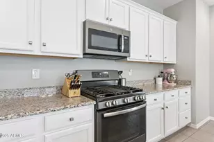 19081 N Jameson Dr, Maricopa, AZ 85138 - Photo 16