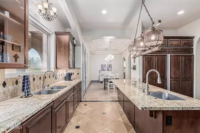 1602 E Lobo Street, San Tan Valley, AZ 85140 - Photo 10