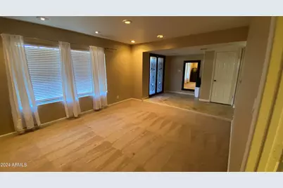 6823 W Union Hills Drive, Glendale, AZ 85308 - Photo 10