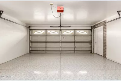 7929 E Lakeview Avenue, Mesa, AZ 85209 - Photo 32