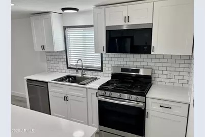 10951 N 91st Avenue #218, Peoria, AZ 85345 - Photo 6