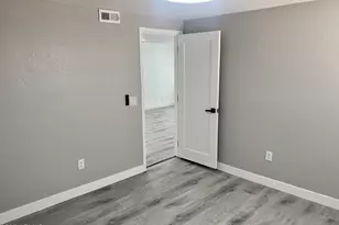 10951 N 91st Ave, Peoria, AZ 85345 - Photo 12