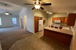 15796 W Latham St, Goodyear, AZ 85338 - Photo 8