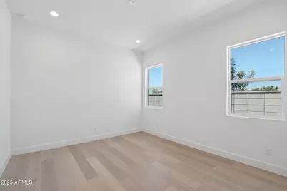 2311 E Aquarius Place, Chandler, AZ 85249 - Photo 32